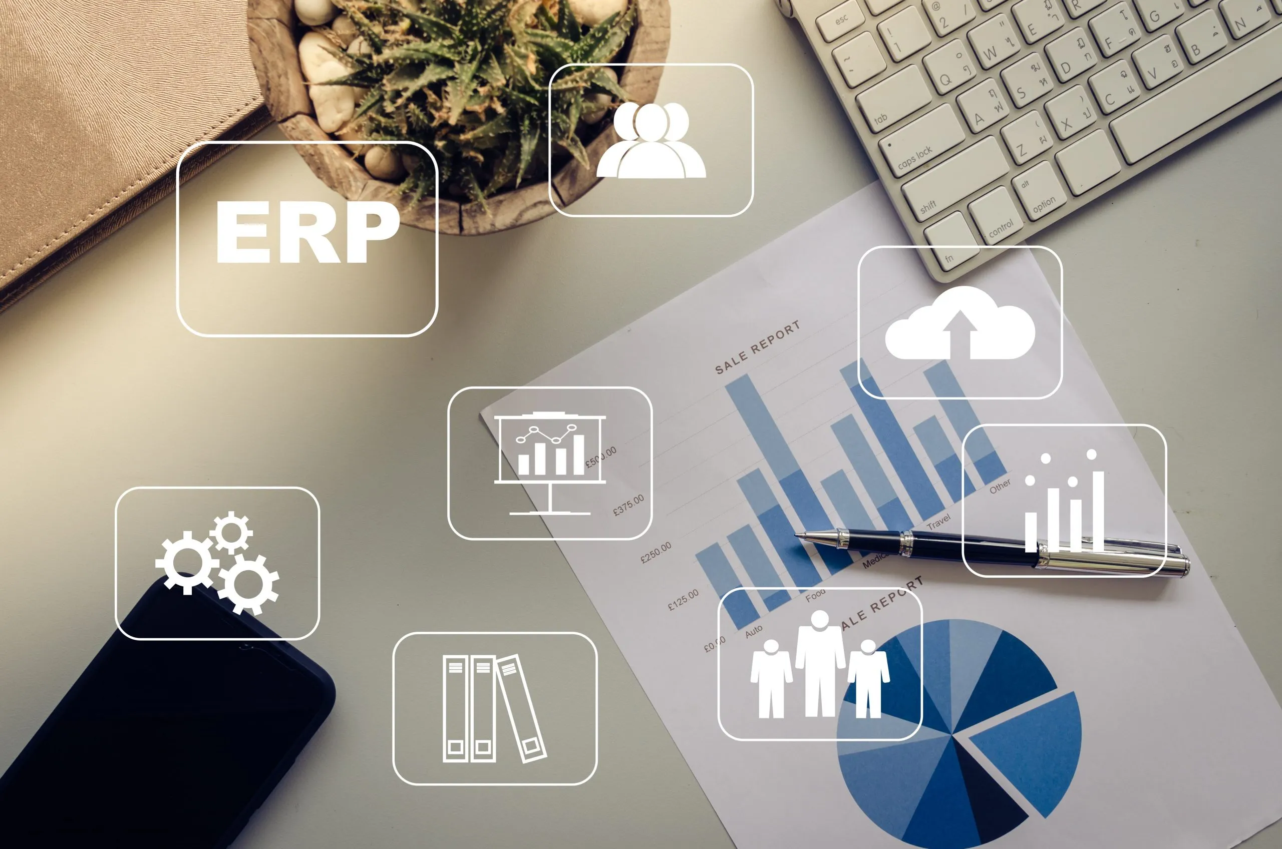 profesional-usando-software-erp Profesional utiliza software ERP para gestionar recursos empresariales y optimizar la planificación de datos en una interfaz moderna.